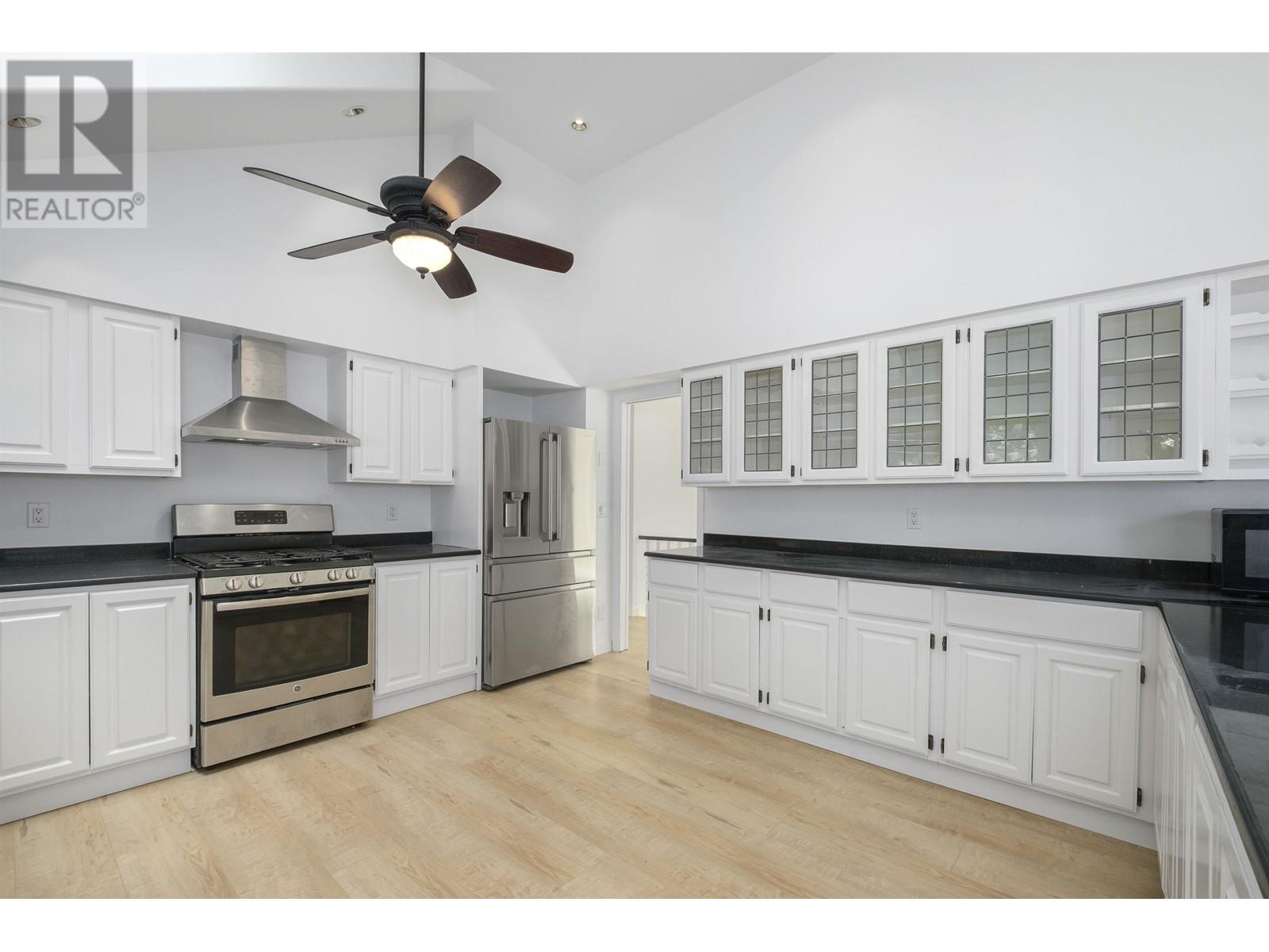 2548 Boswell Avenue, North Vancouver, British Columbia  V7H 1L7 - Photo 7 - R2976253