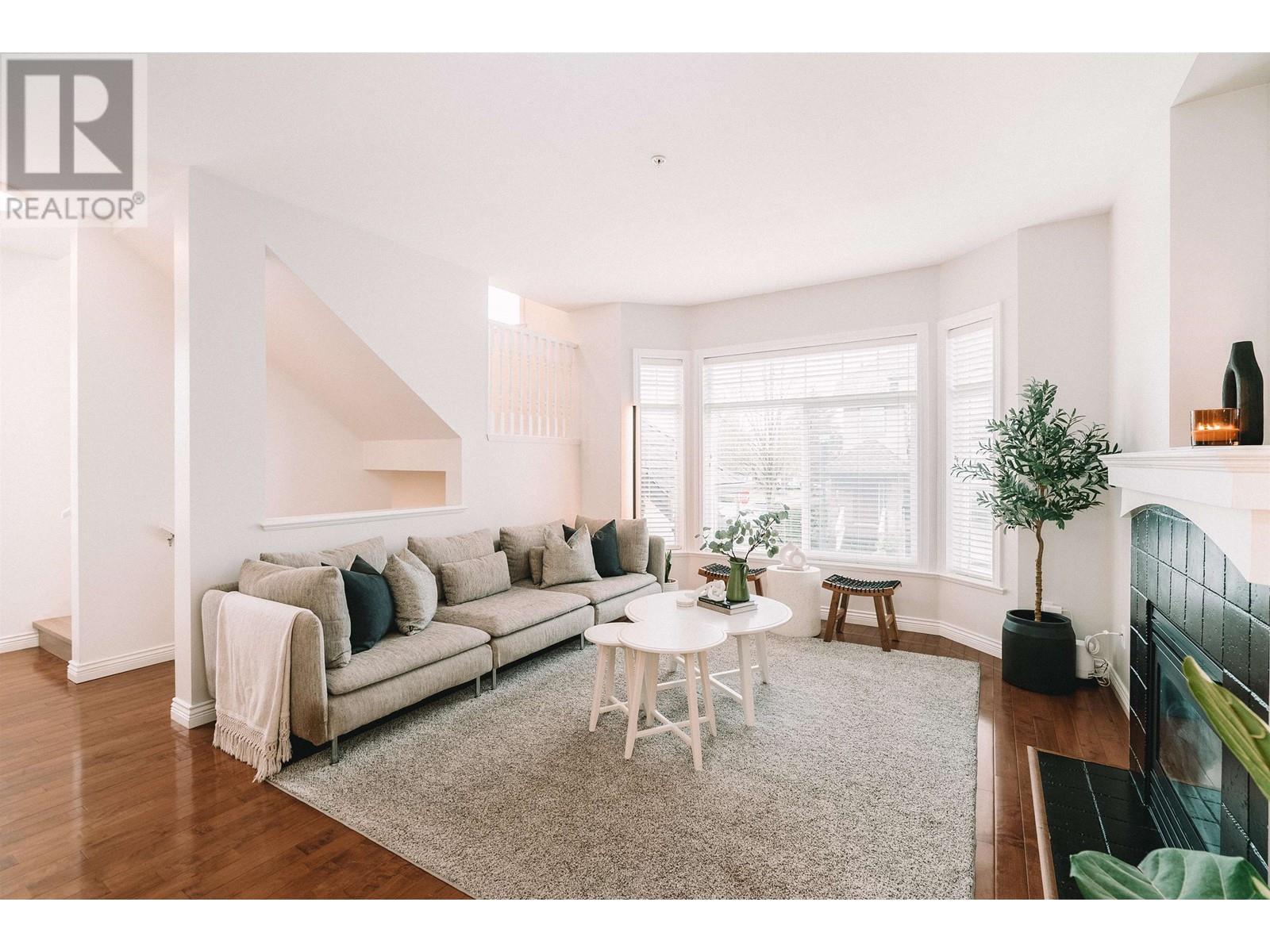 11804 191a Street, Pitt Meadows, British Columbia  V3Y 0A4 - Photo 3 - R2976294