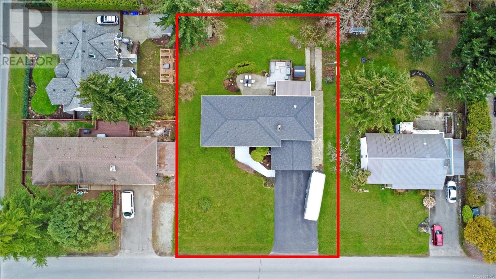 Property at 7278 Chatwell Dr image 2