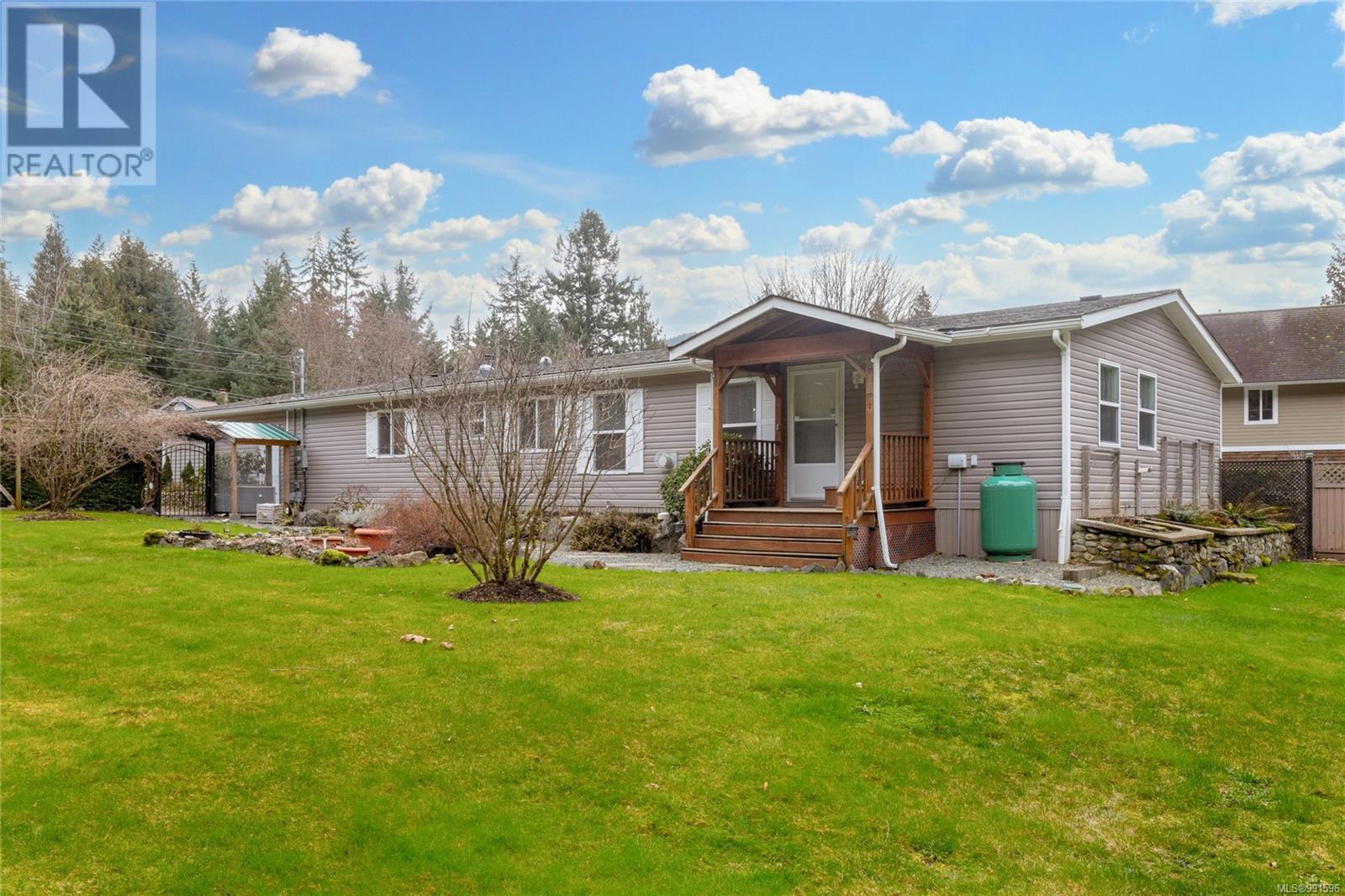 Property at 8250 Price Rd image 2