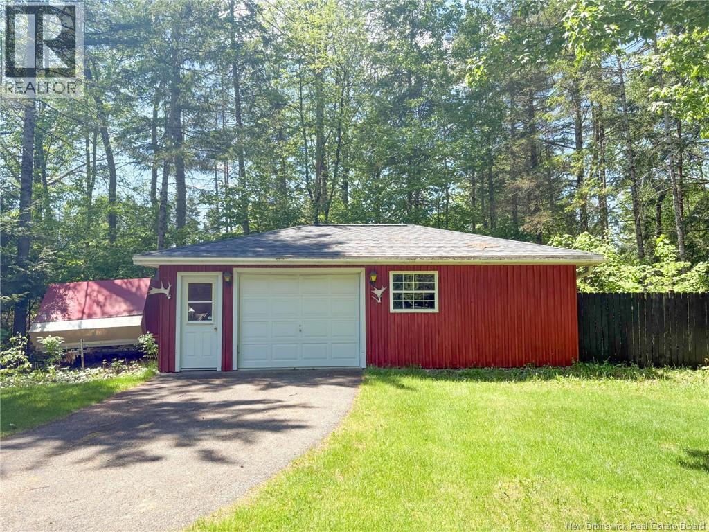 119 Grant Street, Woodstock, New Brunswick  E7M 3Y5 - Photo 46 - NB113721