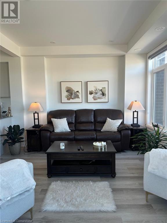 155 Equestrian Way Unit# 40, Cambridge, Ontario  N3E 0E8 - Photo 3 - 40704860