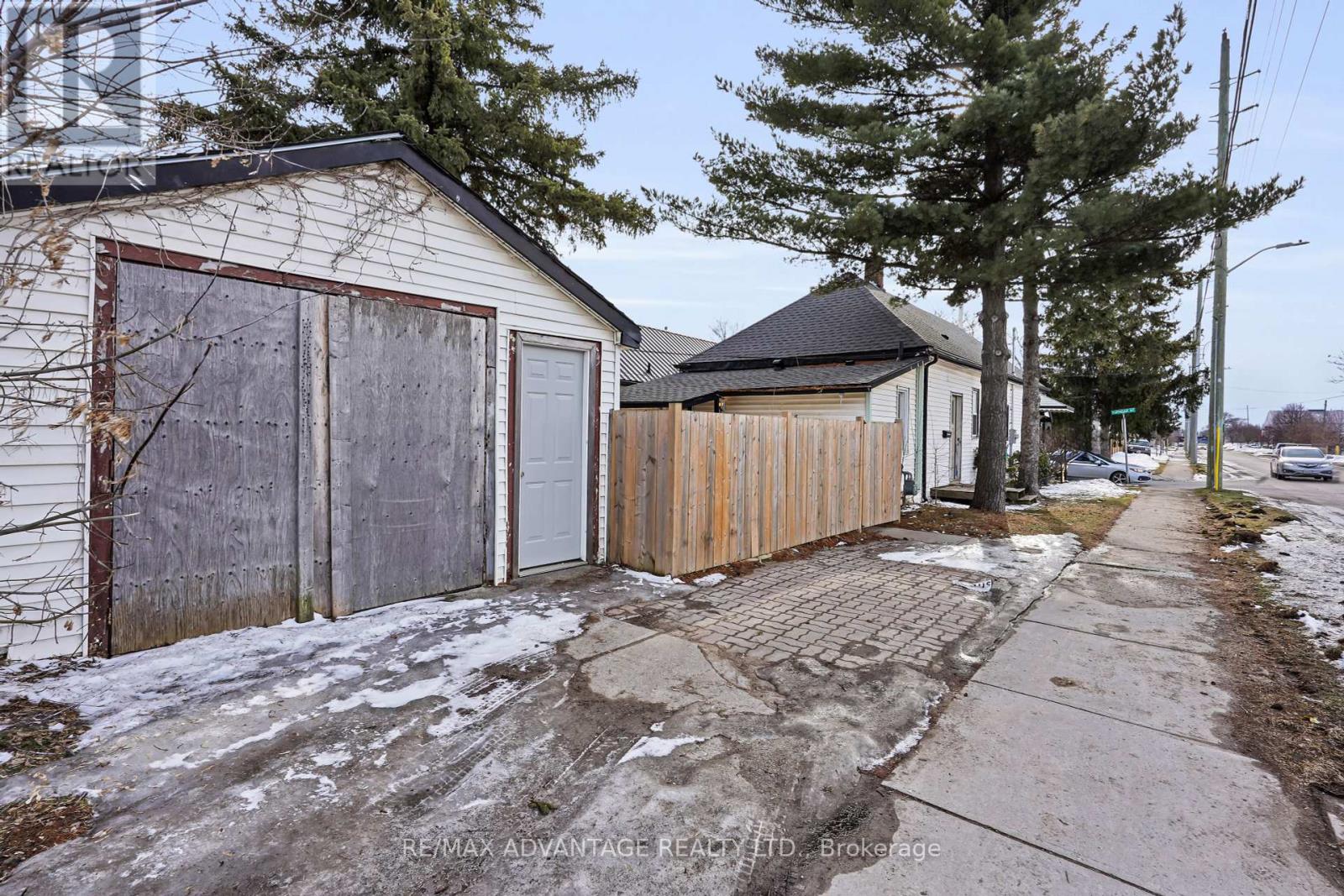 28 Rathgar Street, London East, Ontario  N5Z 1Y4 - Photo 21 - X12011995