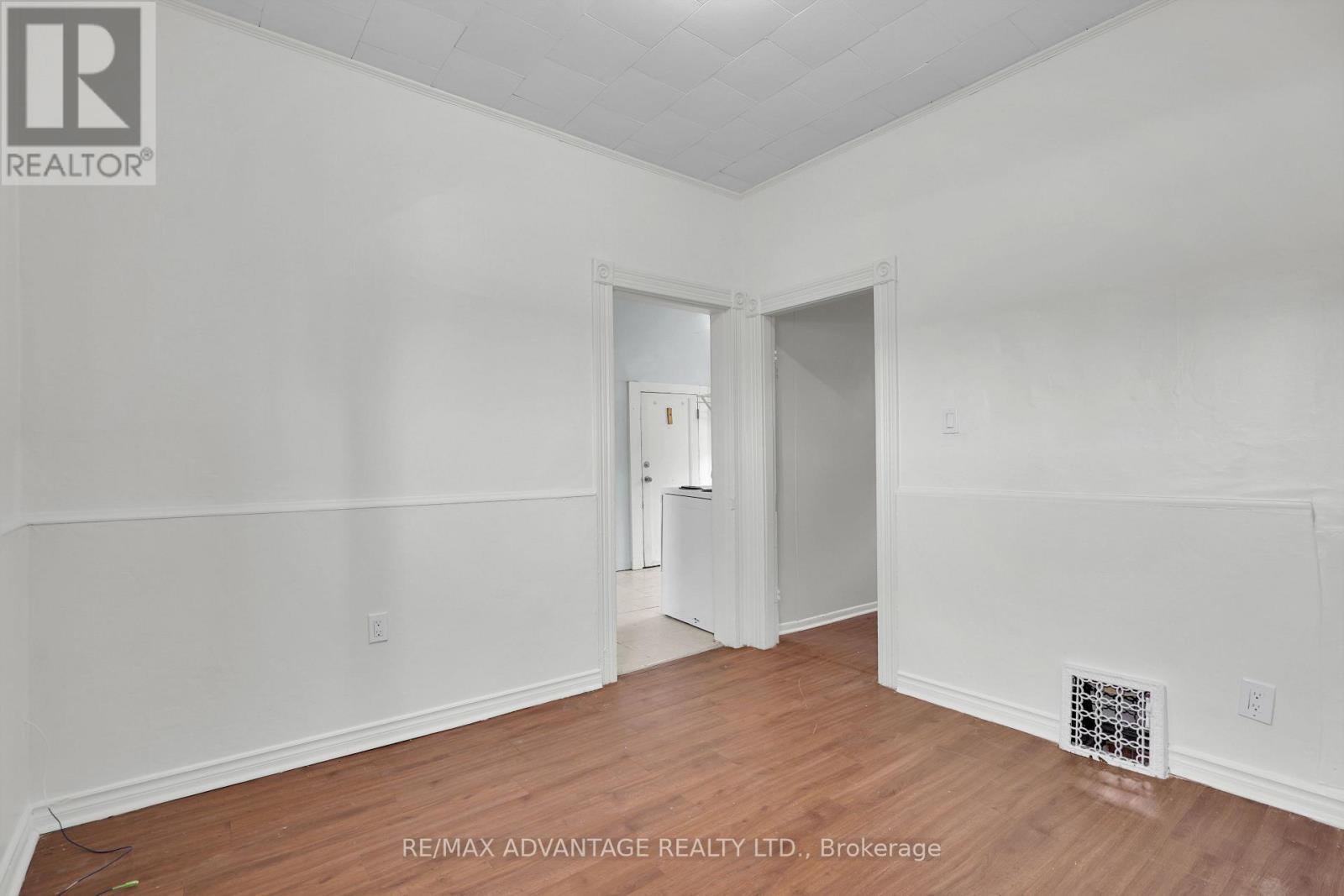 Property at 28 RATHGAR STREET image 4