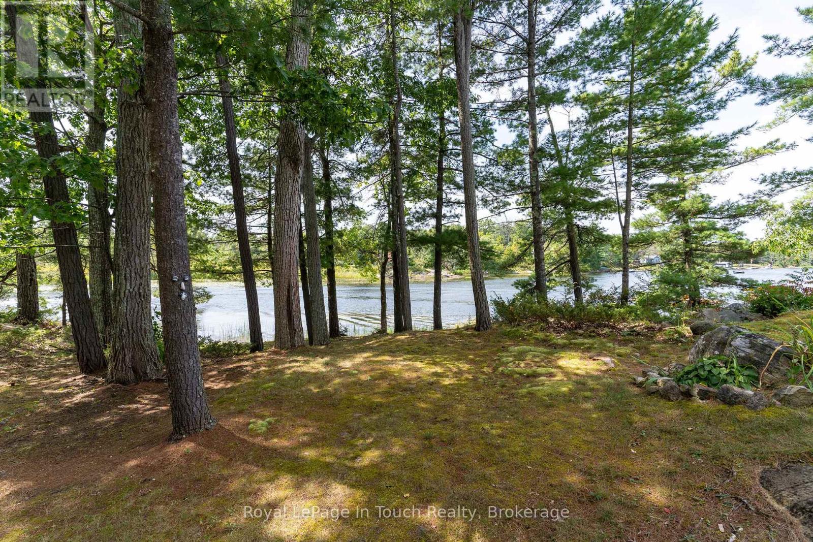 2 Island 860, Georgian Bay, Ontario  P0E 1E0 - Photo 20 - X12012985