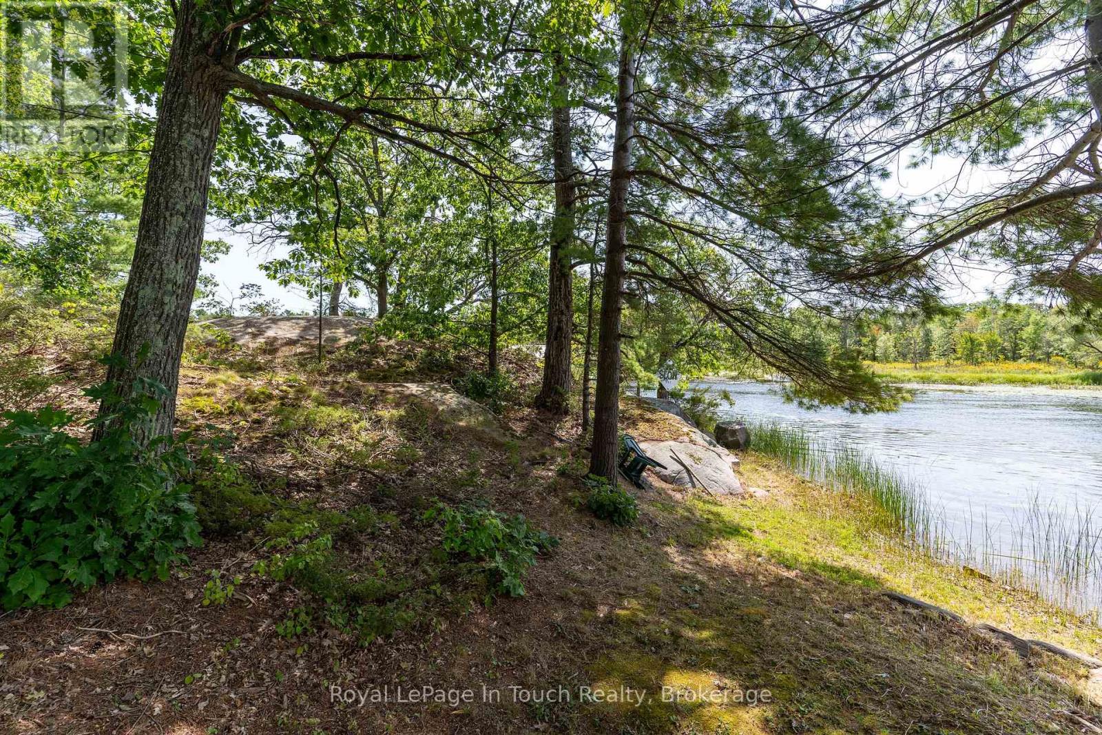 2 Island 860, Georgian Bay, Ontario  P0E 1E0 - Photo 22 - X12012985
