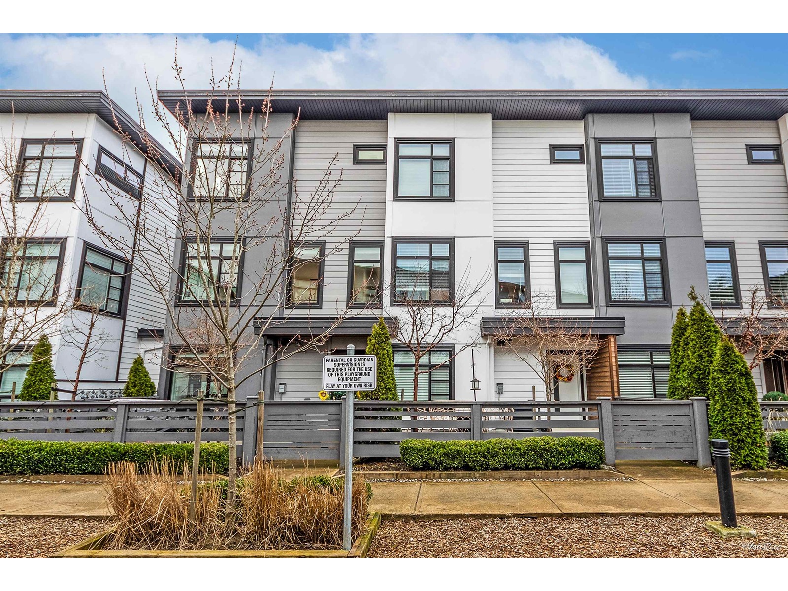 Property at 25 7127 193A STREET image 1
