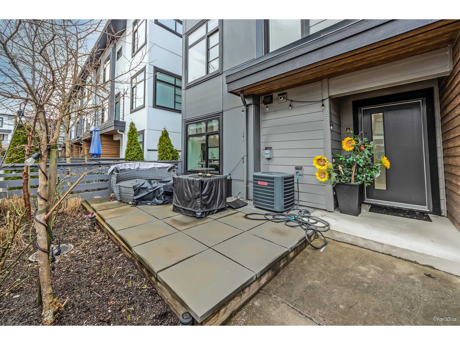 Property at 25 7127 193A STREET image 3