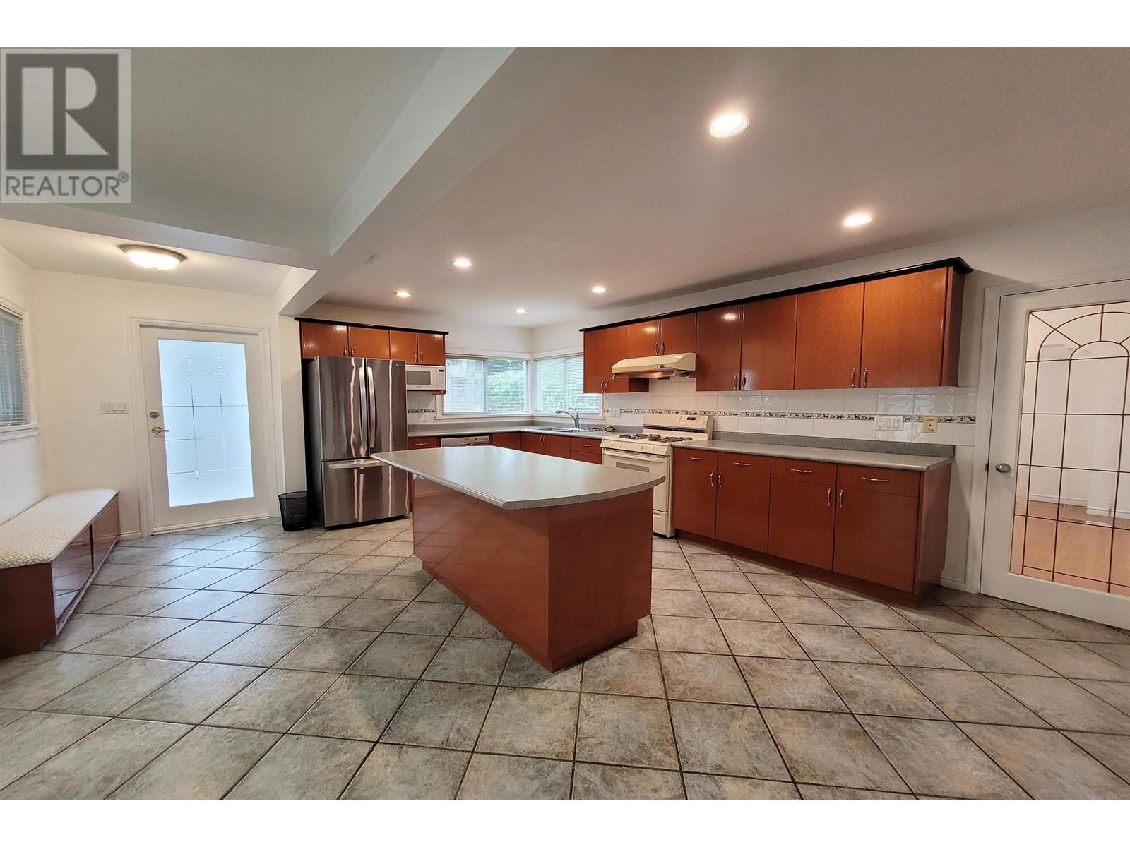 1467 W 58th Avenue, Vancouver, British Columbia  V6P 1W4 - Photo 10 - R2974213