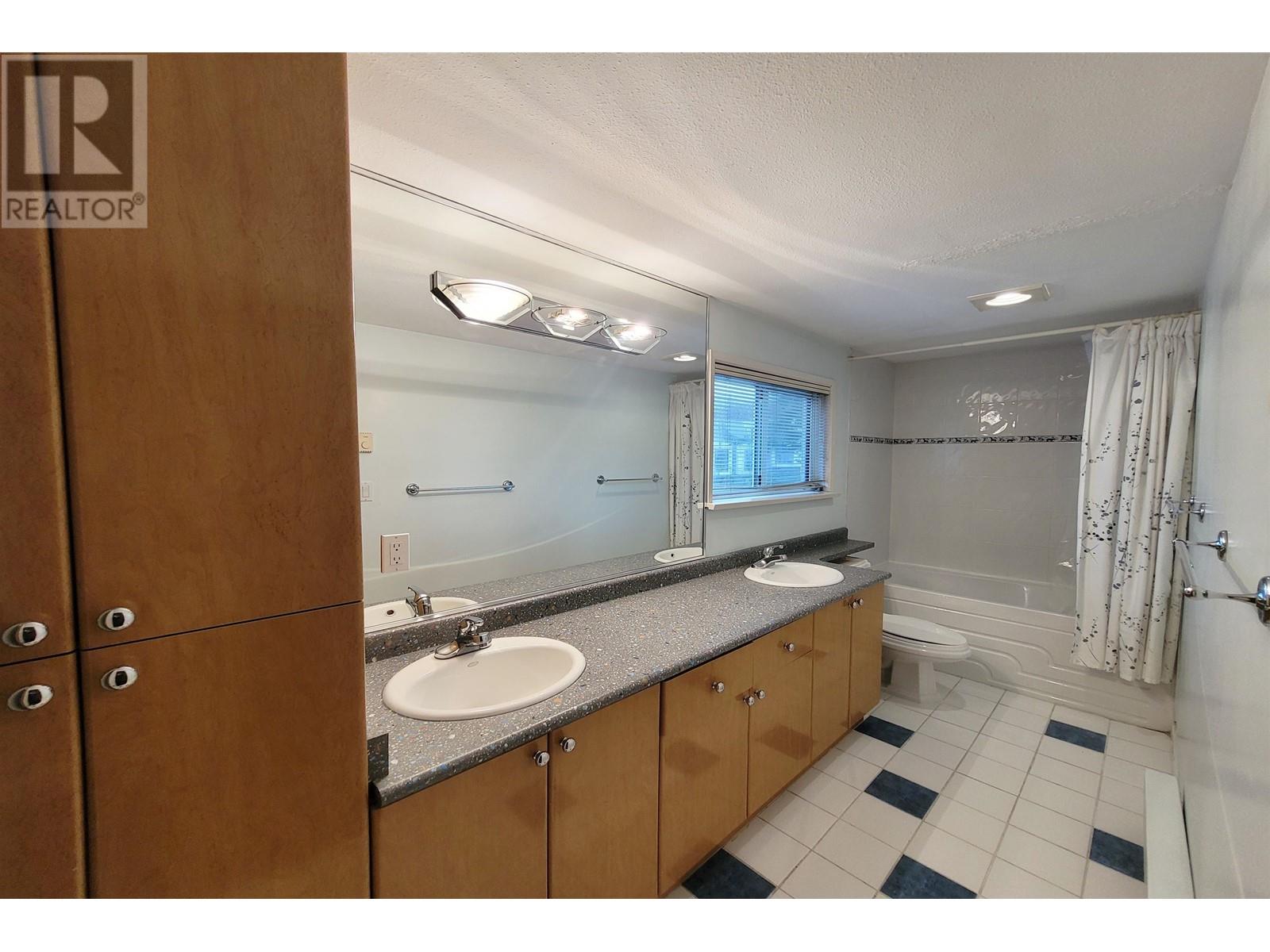 1467 W 58th Avenue, Vancouver, British Columbia  V6P 1W4 - Photo 20 - R2974213