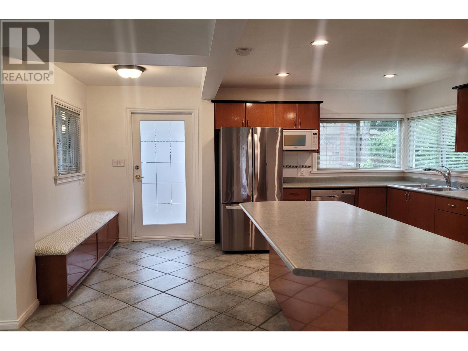 1467 W 58th Avenue, Vancouver, British Columbia  V6P 1W4 - Photo 13 - R2974213
