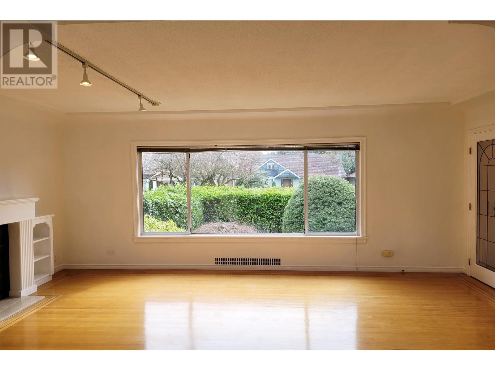 1467 W 58th Avenue, Vancouver, British Columbia  V6P 1W4 - Photo 4 - R2974213