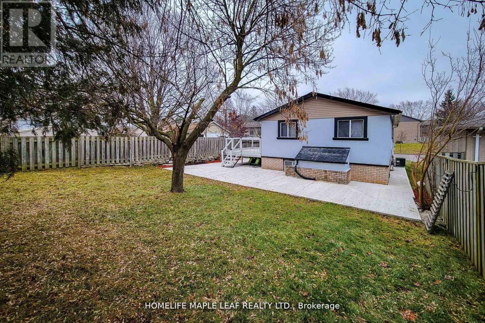 211 Dunsdon Street S, Brantford, Ontario  N3R 7H7 - Photo 4 - X12012922