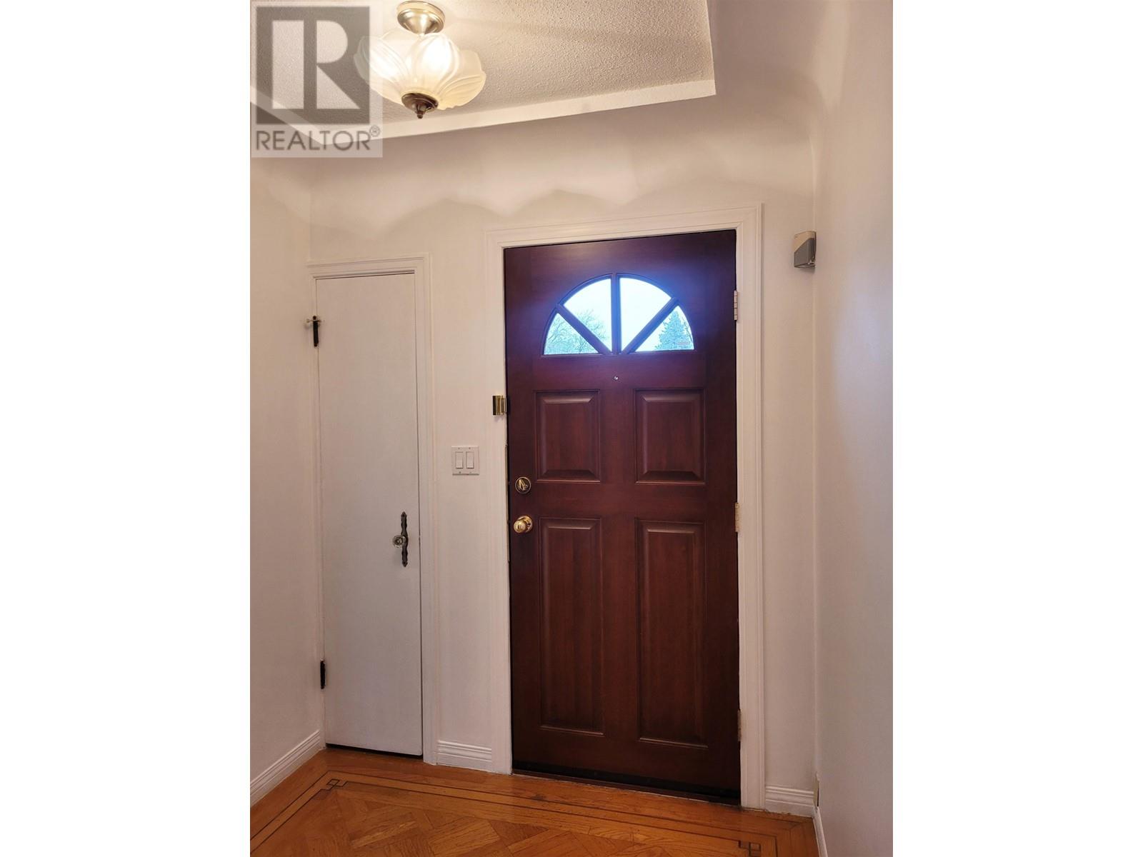 1467 W 58th Avenue, Vancouver, British Columbia  V6P 1W4 - Photo 16 - R2974213