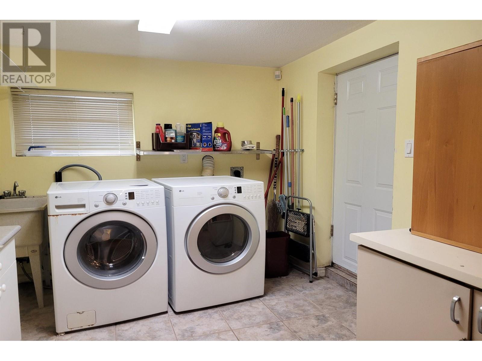 1467 W 58th Avenue, Vancouver, British Columbia  V6P 1W4 - Photo 25 - R2974213
