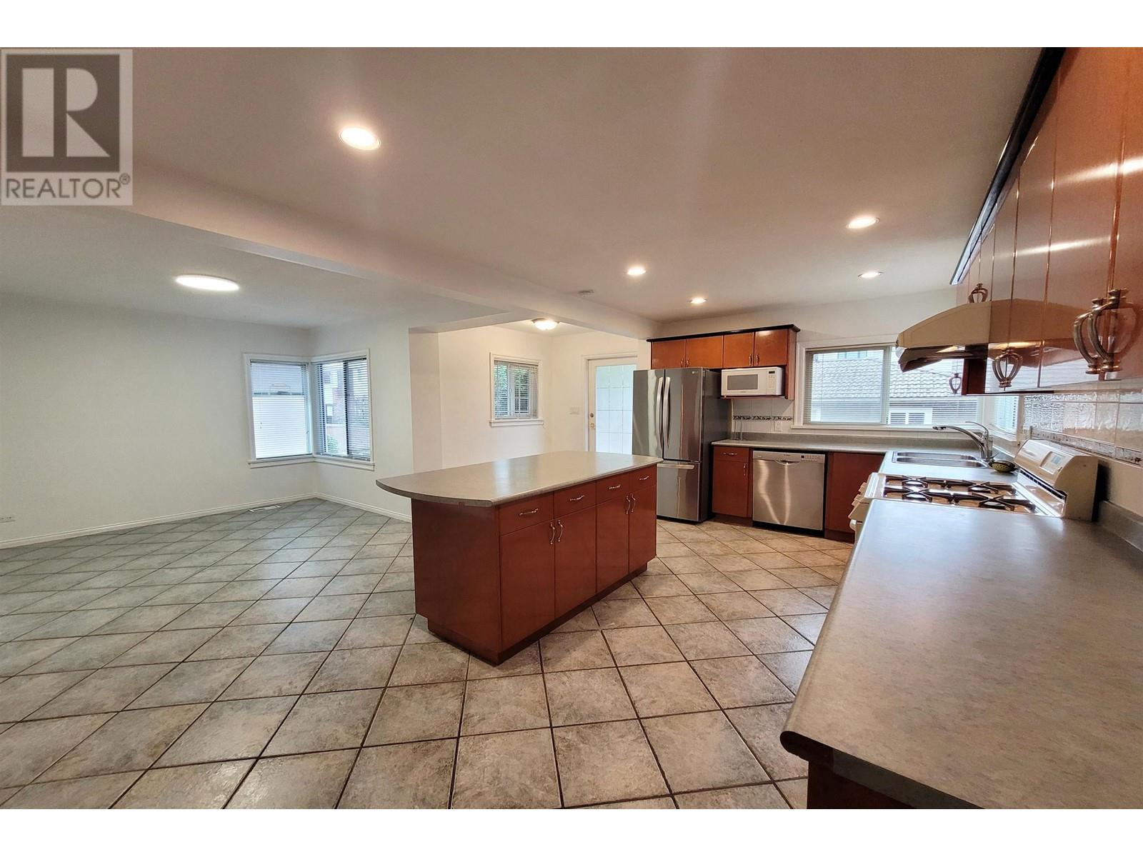 1467 W 58th Avenue, Vancouver, British Columbia  V6P 1W4 - Photo 12 - R2974213