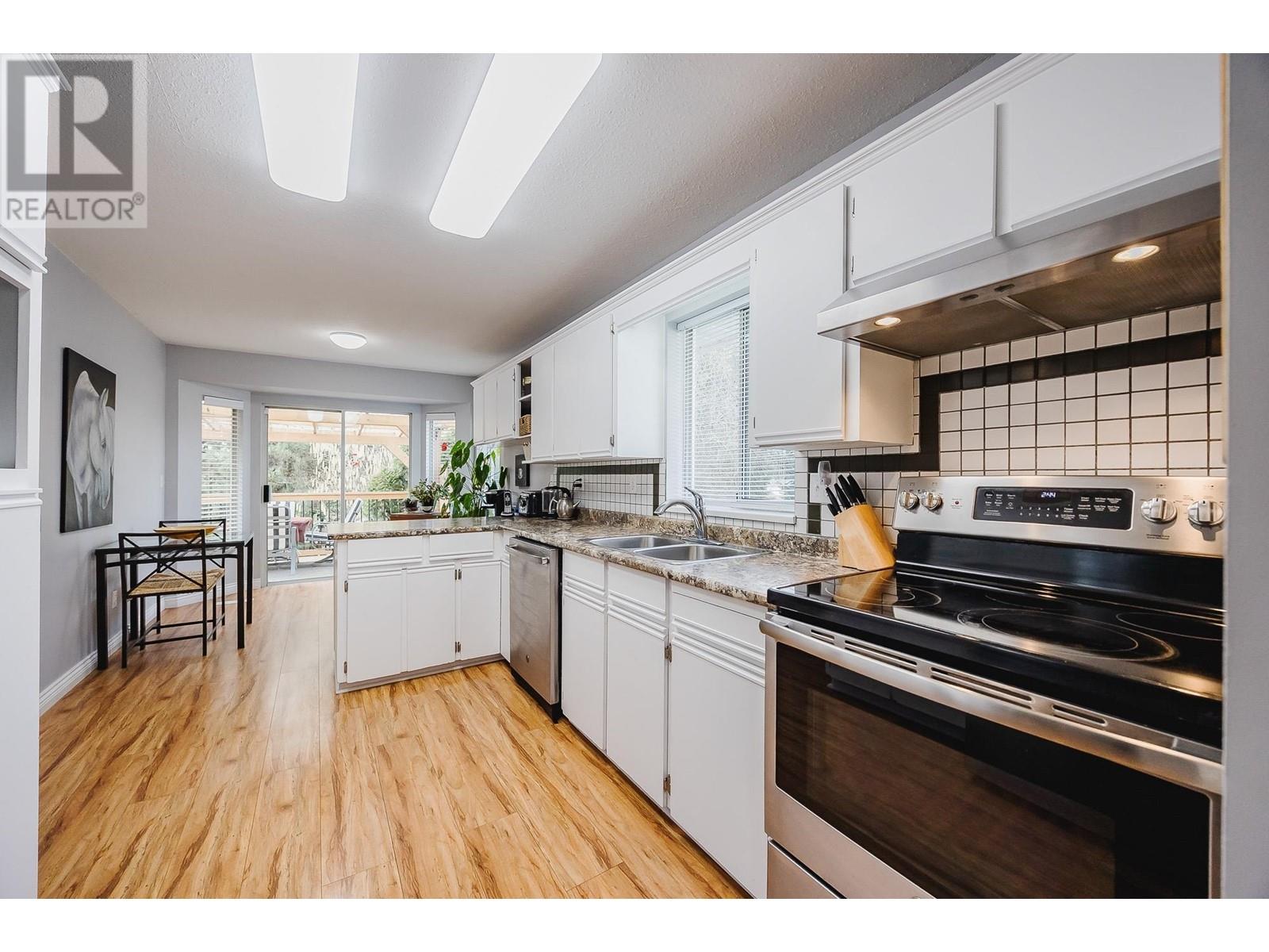 12157 234 Street, Maple Ridge, British Columbia  V2X 9K9 - Photo 4 - R2976287