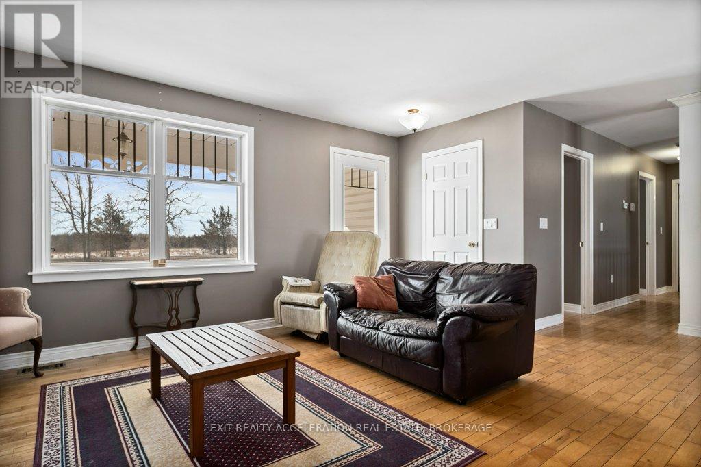 1633 Lazier Road, Tyendinaga, Ontario  K0K 3A0 - Photo 5 - X12013017