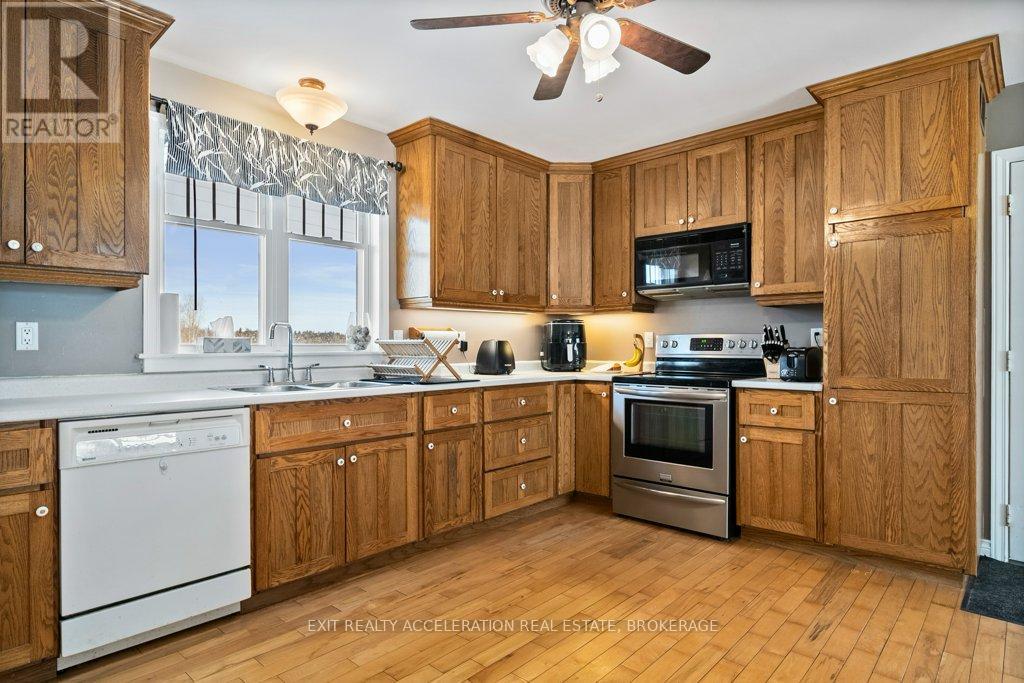 1633 Lazier Road, Tyendinaga, Ontario  K0K 3A0 - Photo 8 - X12013017