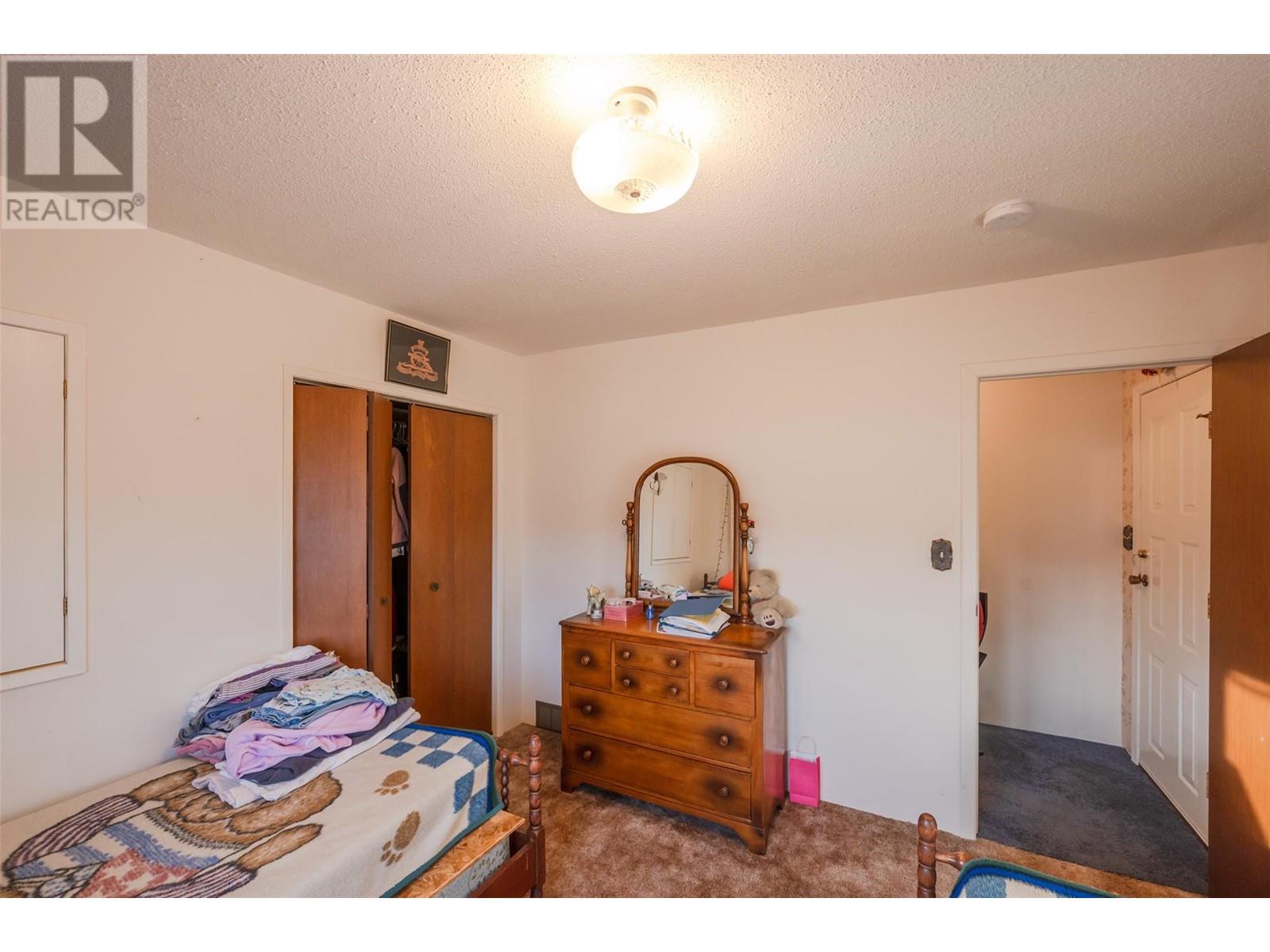 Property at 9800 Giants Head Road image 4
