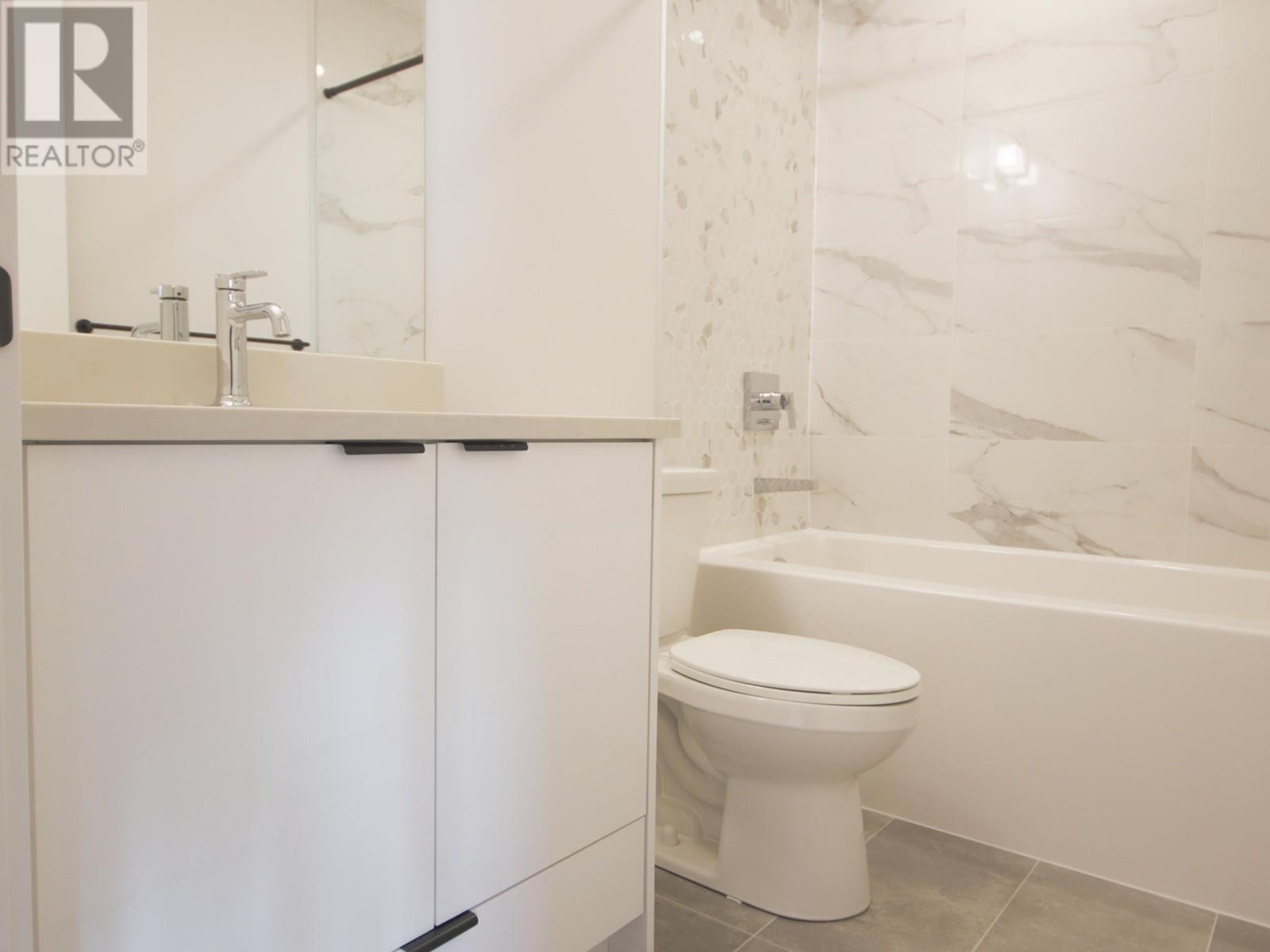 501 11655 Fraser Street, Maple Ridge, British Columbia  V2X 6W9 - Photo 3 - R2976296