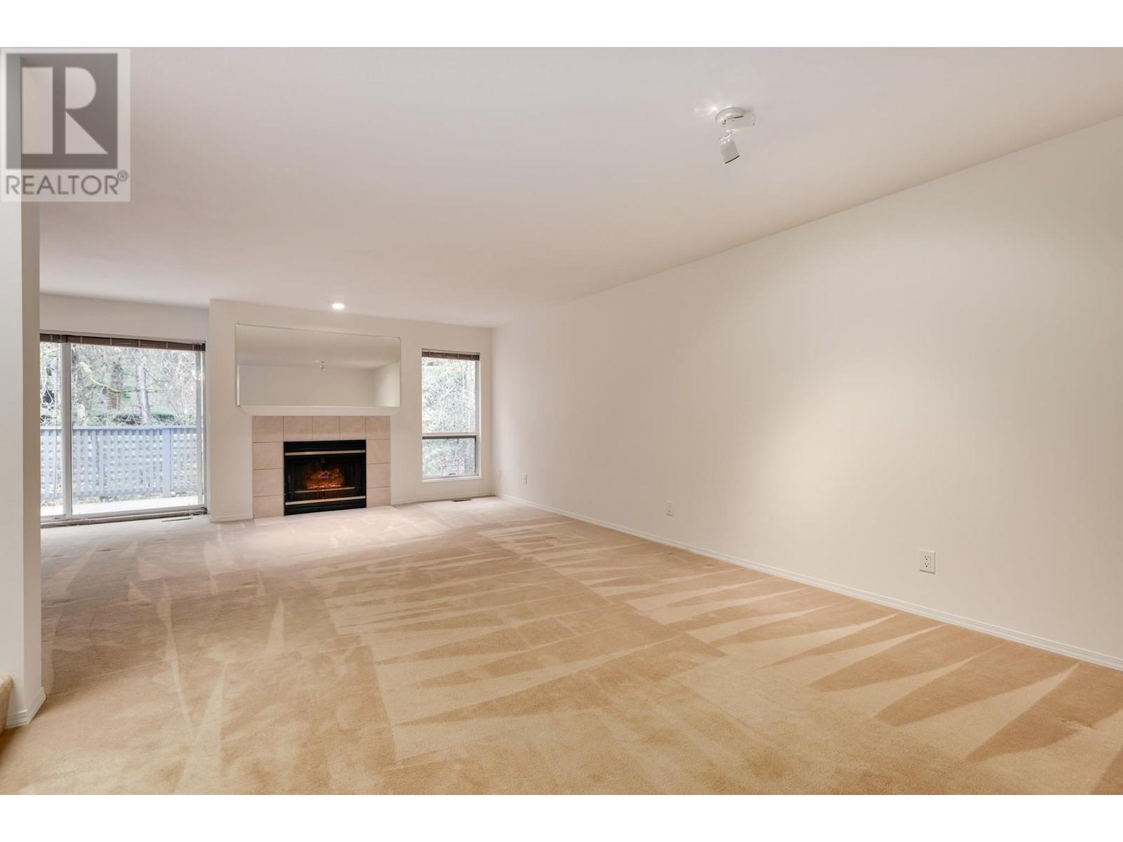 14 3634 Garibaldi Drive, North Vancouver, British Columbia  V7H 2X5 - Photo 2 - R2976366