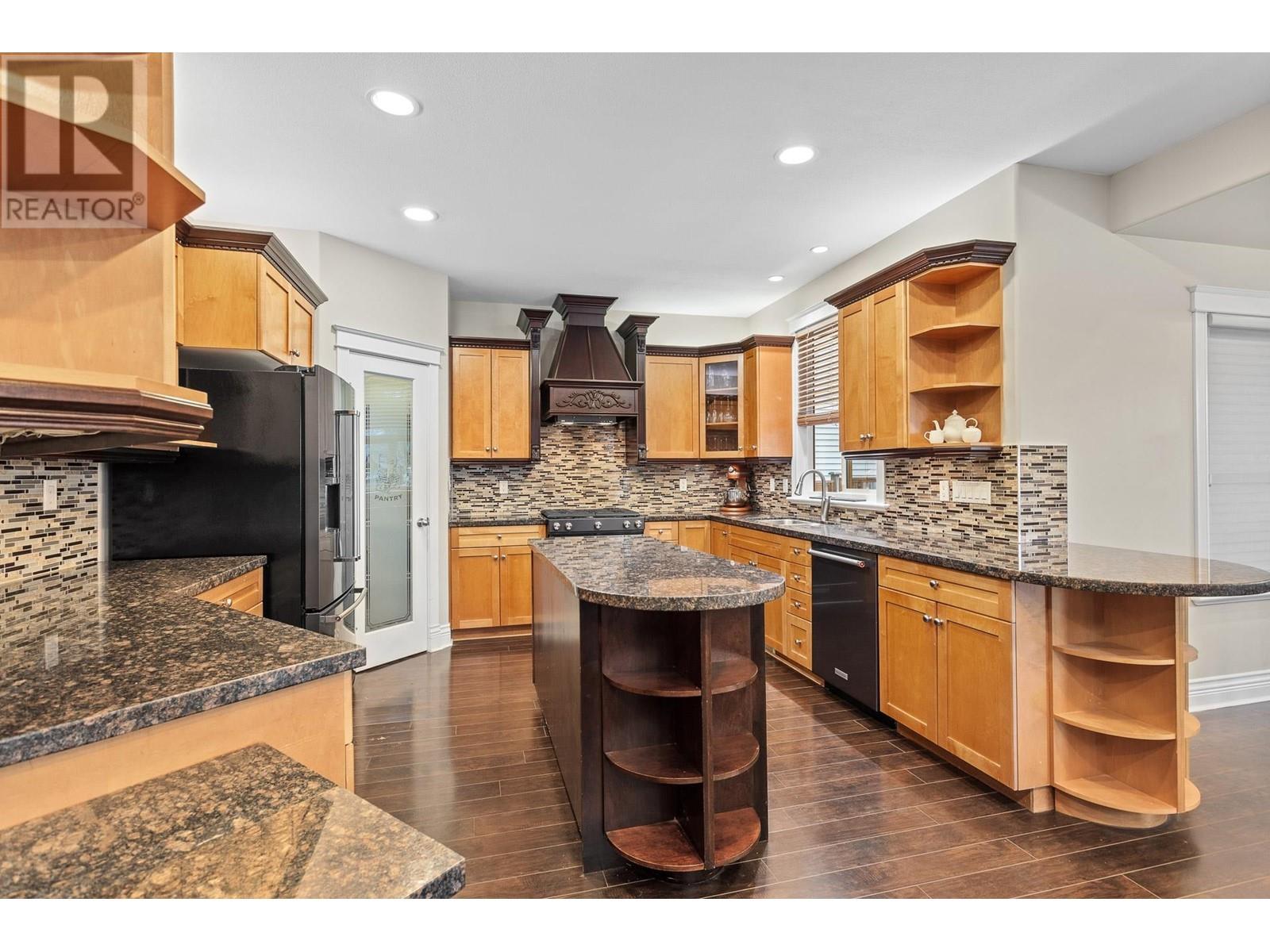 13418 Granite Way, Maple Ridge, British Columbia  V4R 2W1 - Photo 13 - R2976317