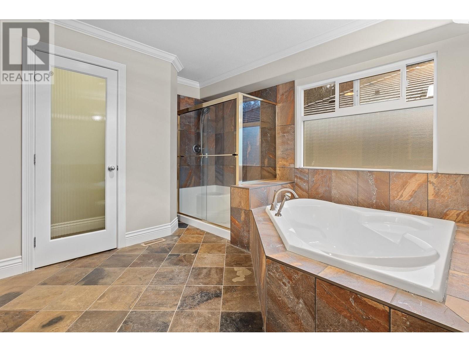 13418 Granite Way, Maple Ridge, British Columbia  V4R 2W1 - Photo 28 - R2976317