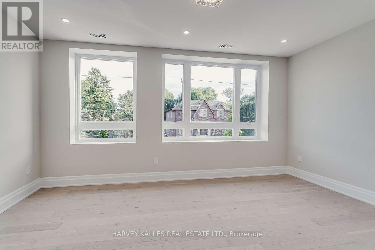 150 Viewmount Avenue, Toronto, Ontario  M6B 1T7 - Photo 18 - C12013049