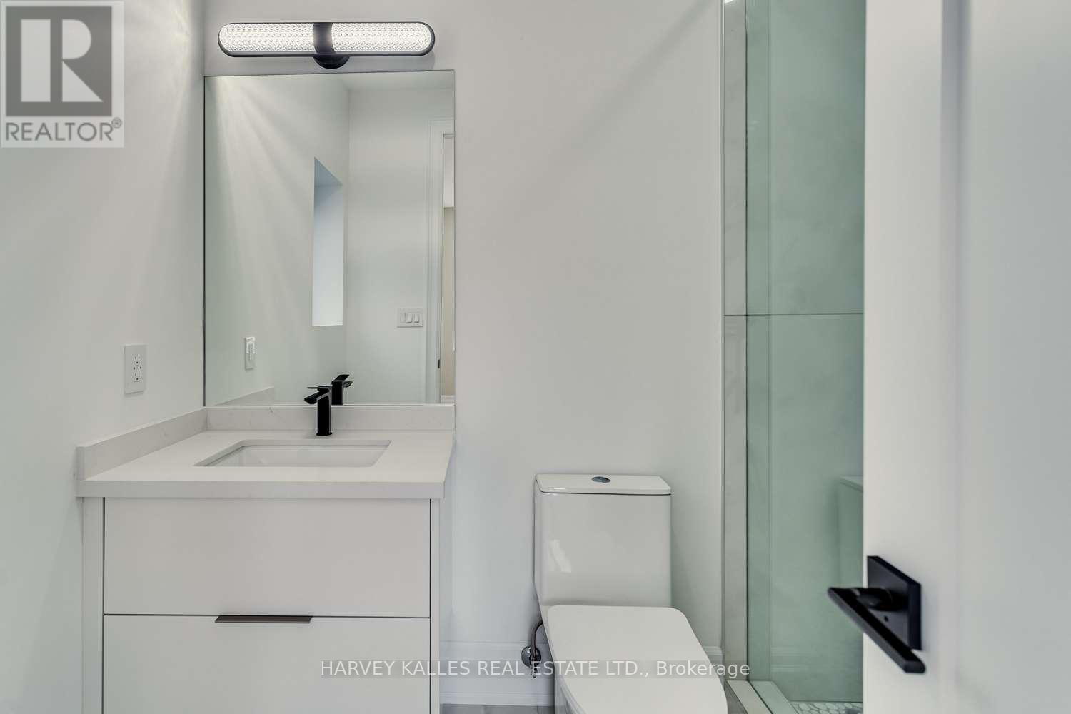 150 Viewmount Avenue, Toronto, Ontario  M6B 1T7 - Photo 19 - C12013049