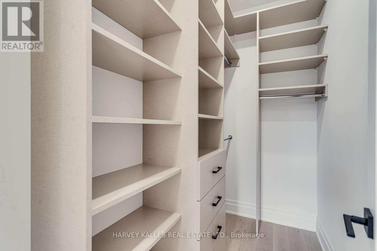 150 Viewmount Avenue, Toronto, Ontario  M6B 1T7 - Photo 20 - C12013049