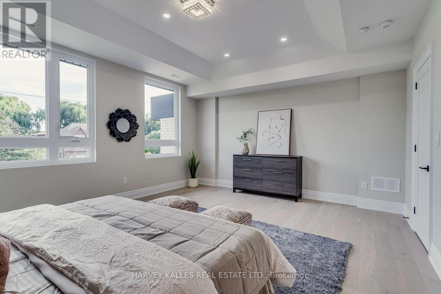 150 Viewmount Avenue, Toronto, Ontario  M6B 1T7 - Photo 25 - C12013049
