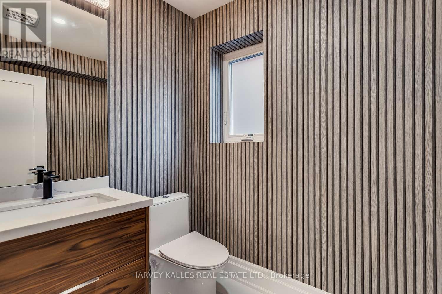 150 Viewmount Avenue, Toronto, Ontario  M6B 1T7 - Photo 35 - C12013049