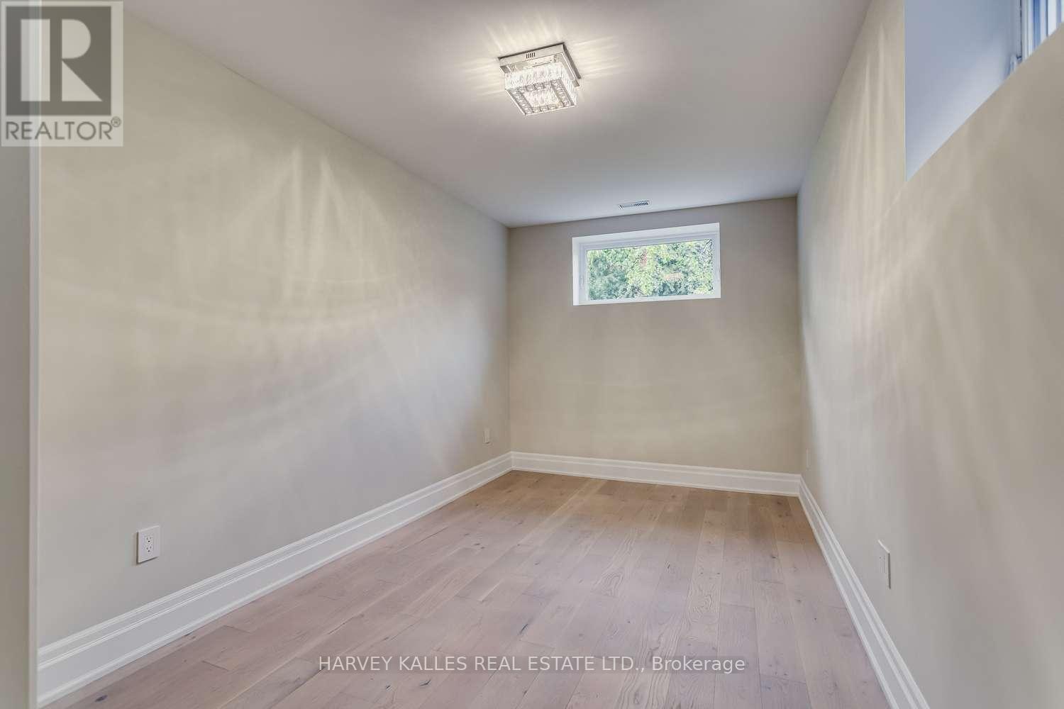 150 Viewmount Avenue, Toronto, Ontario  M6B 1T7 - Photo 37 - C12013049