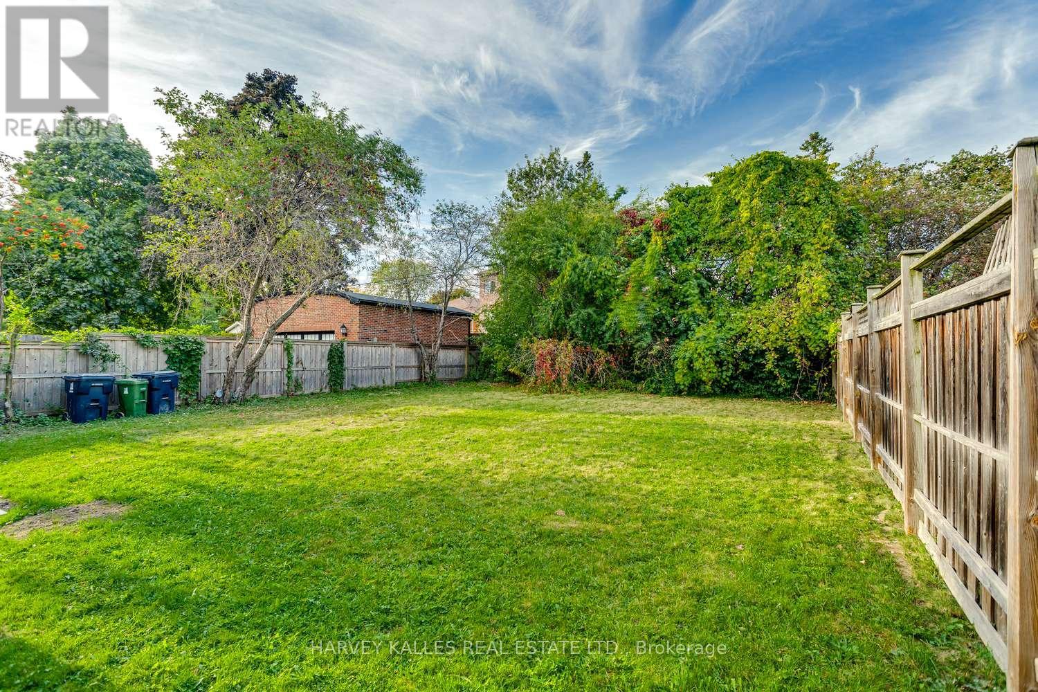 150 Viewmount Avenue, Toronto, Ontario  M6B 1T7 - Photo 39 - C12013049
