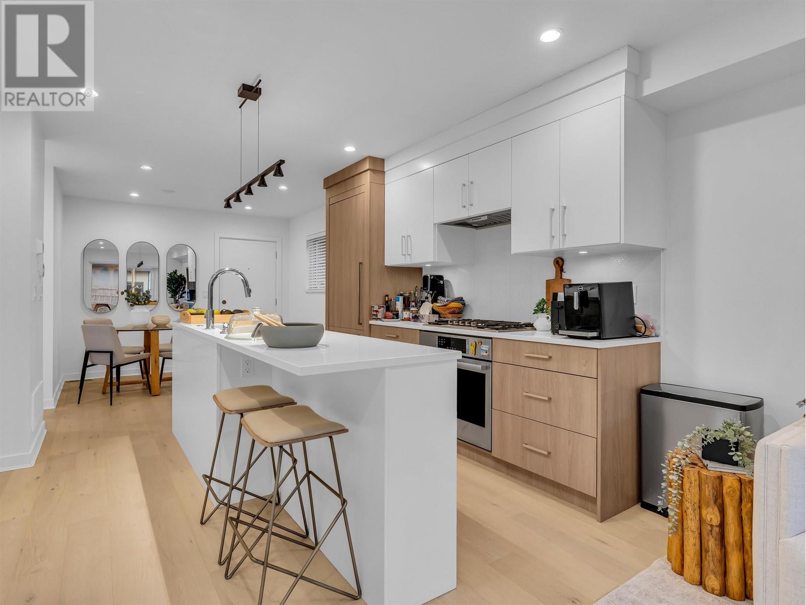 244 W 18th Street, North Vancouver, British Columbia  V5Y 2A7 - Photo 9 - R2962536