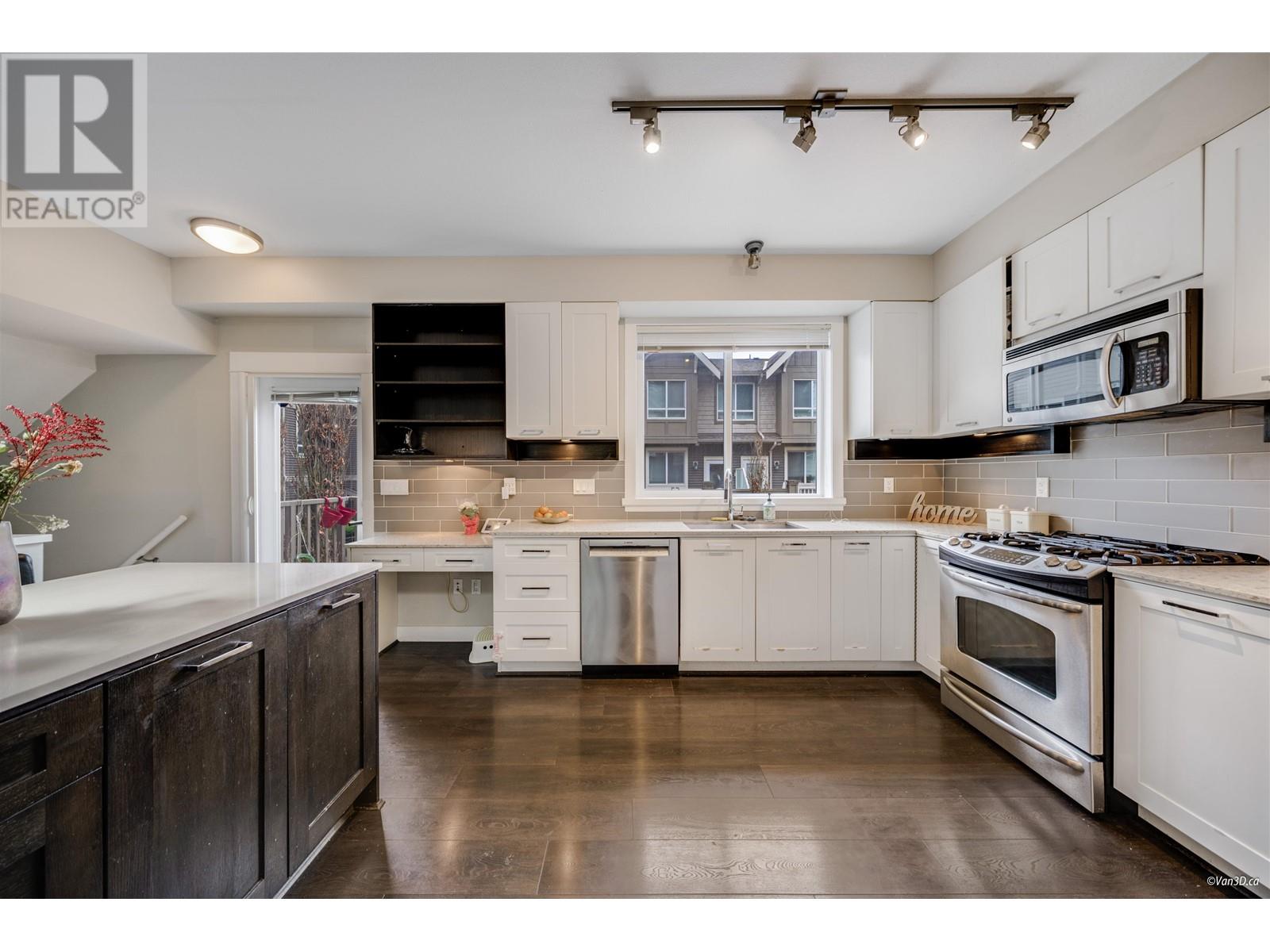 25 3395 Galloway Avenue, Coquitlam, British Columbia  V3E 3G9 - Photo 6 - R2973412