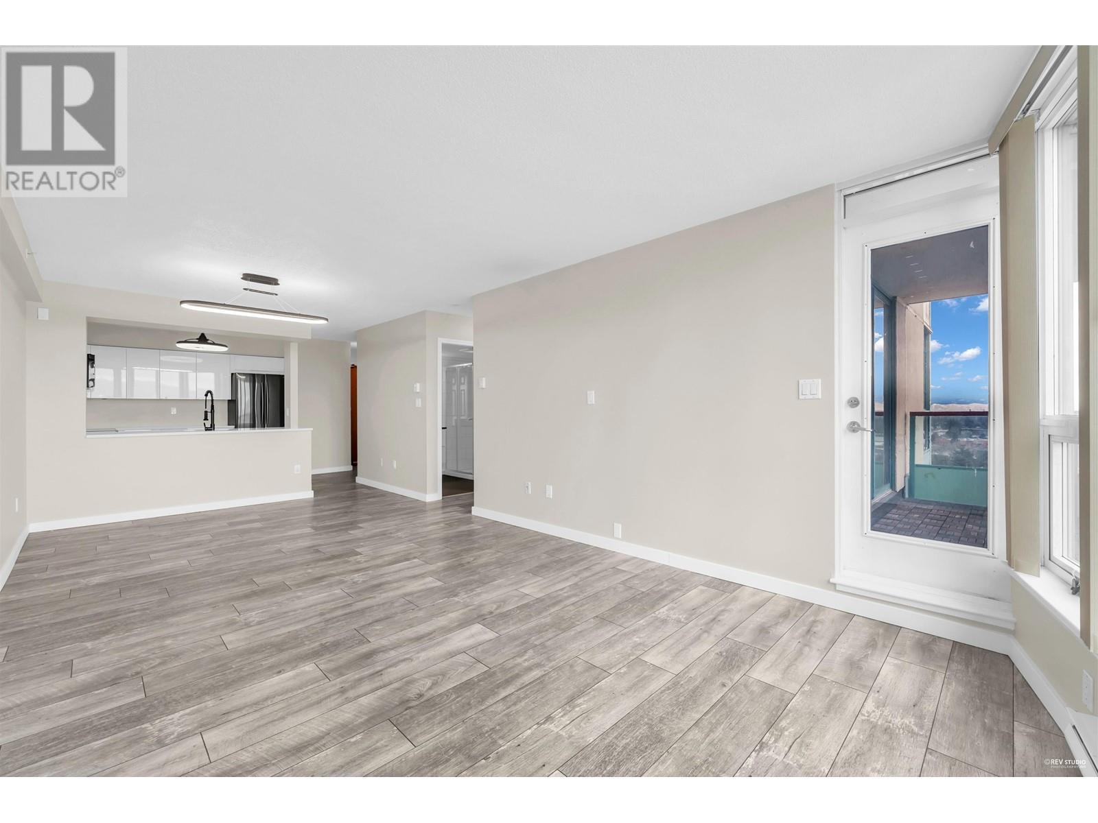 1607 1148 Heffley Crescent, Coquitlam, British Columbia  V3B 8A6 - Photo 5 - R2975839