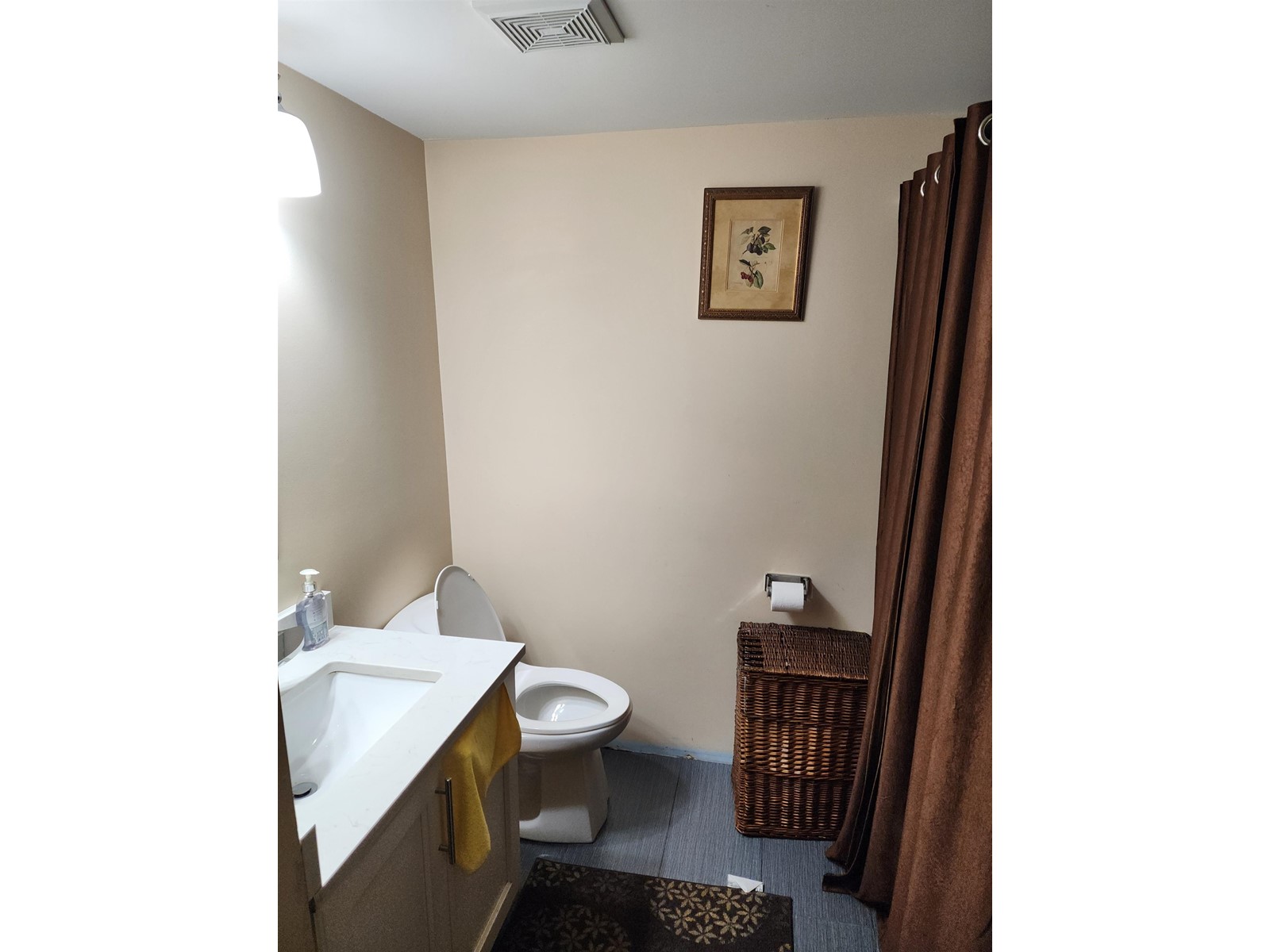 Property at 13464 69 AVENUE image 5