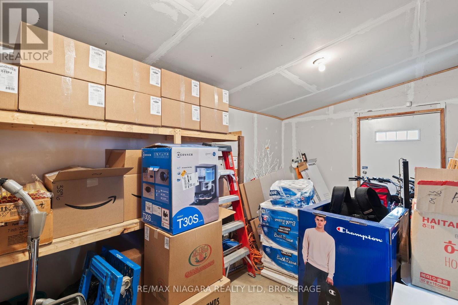 1530 Niagara Stone Road, Niagara-On-The-Lake (Virgil), Ontario  L0S 1J0 - Photo 15 - X12013133