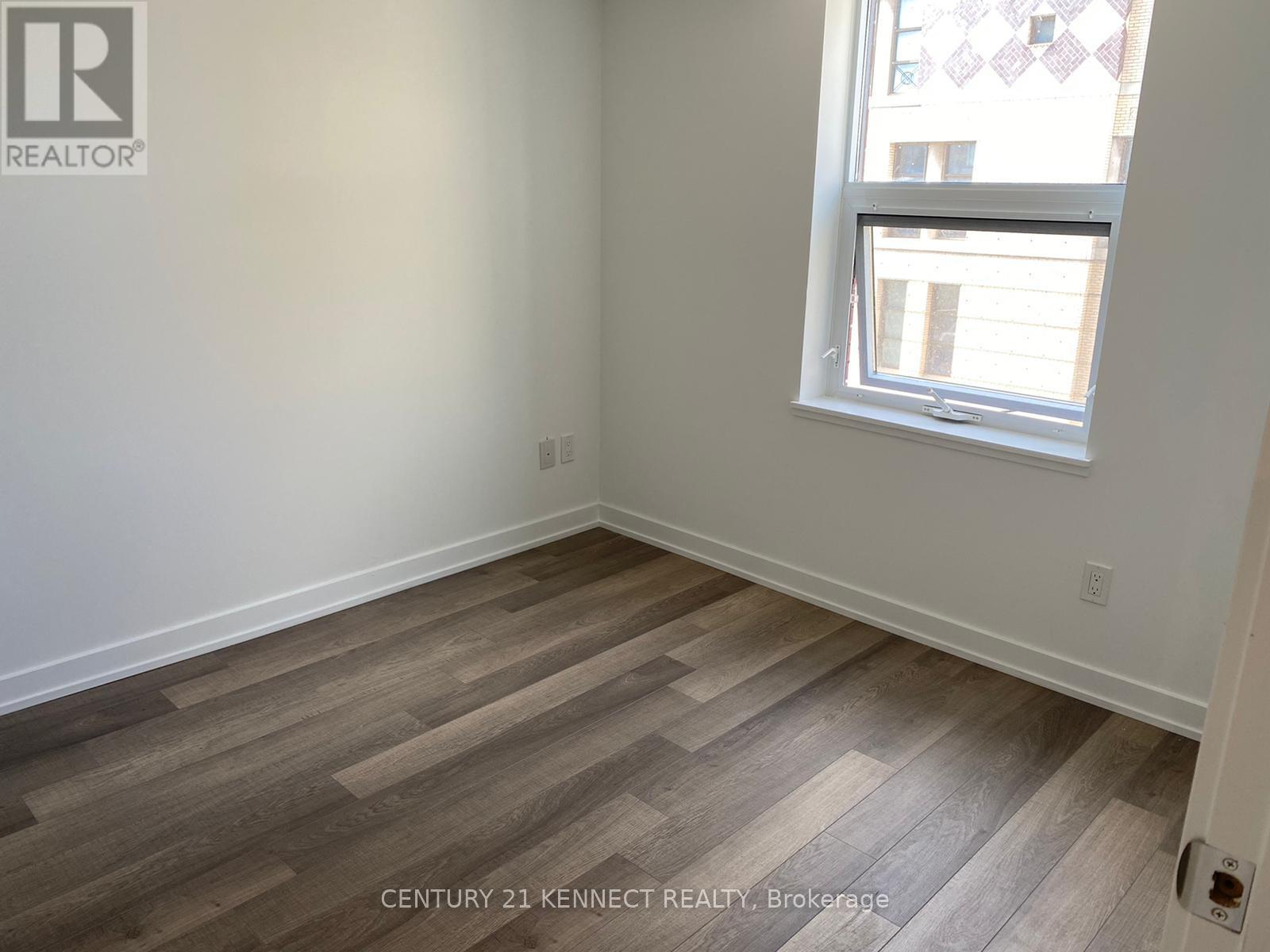 305 - 181 Huron Street, Toronto, Ontario  M5T 0C1 - Photo 18 - C12013120