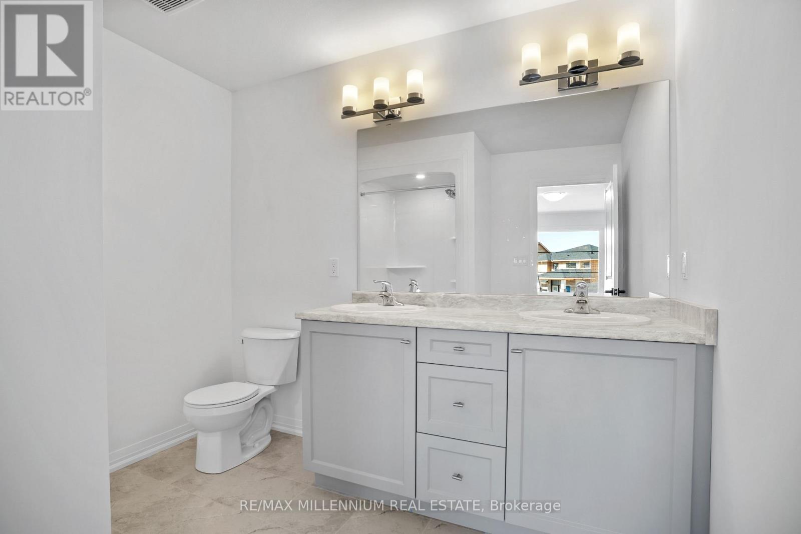 807 Bradford Avenue, Fort Erie, Ontario  L2A 5H7 - Photo 20 - X12013088