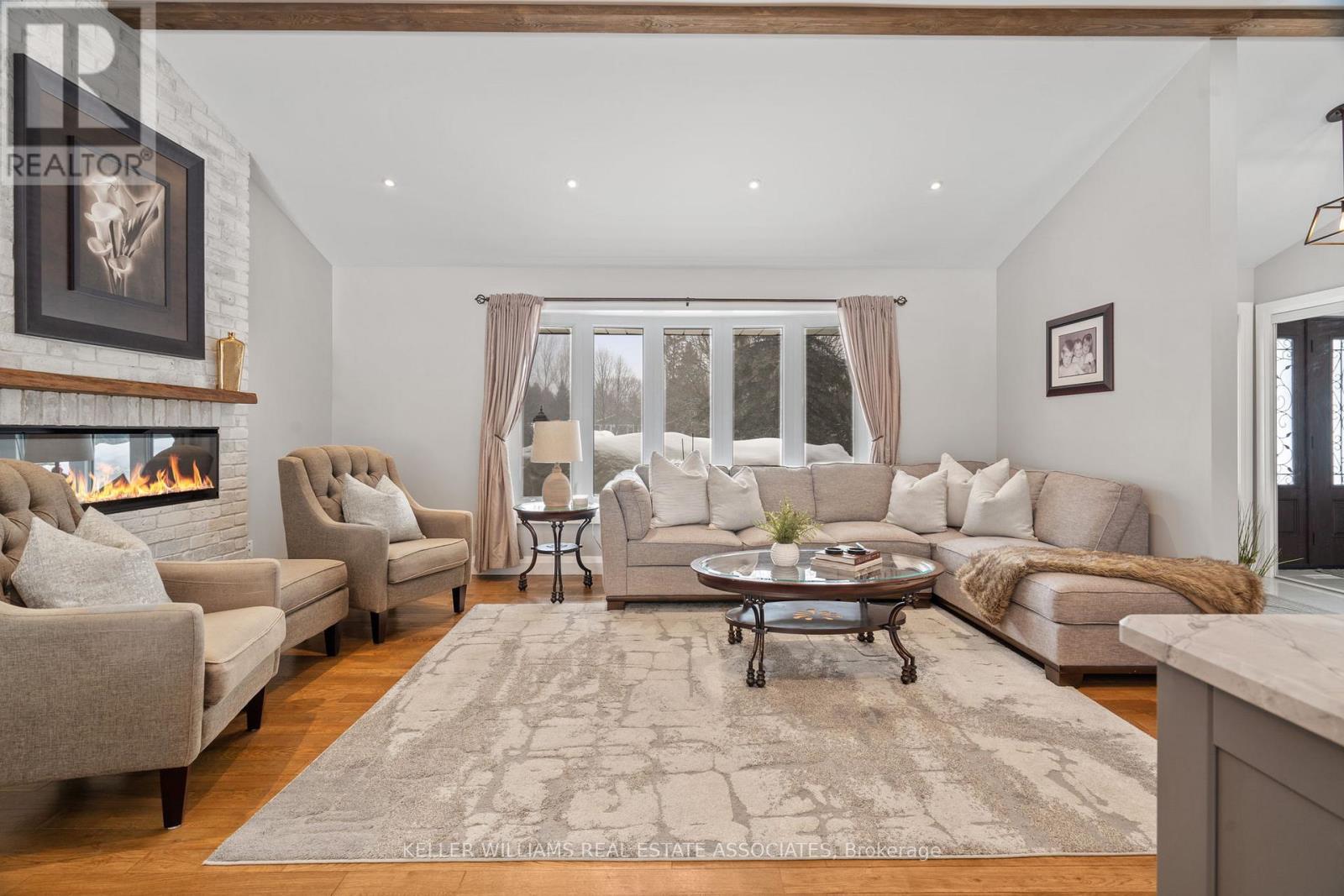 Property at 18 MCKIBBON AVENUE image 4
