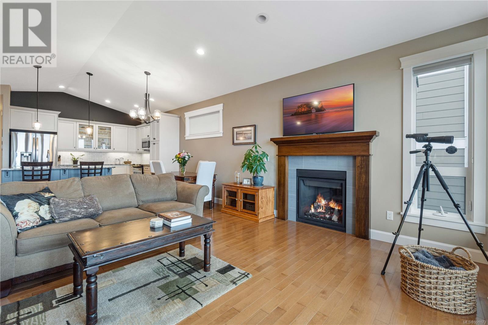Property at 5340 Royal Sea View image 2