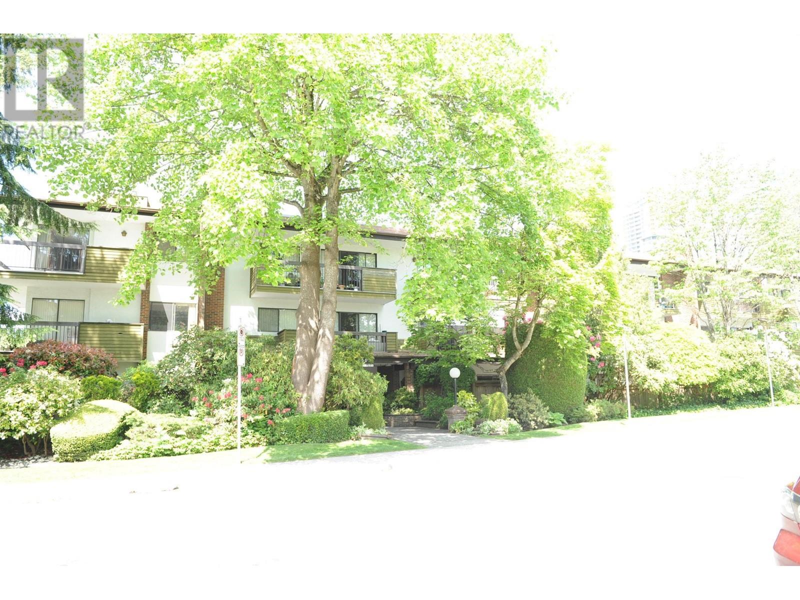 Listing Picture 2 of 20 : 106 6669 TELFORD AVENUE, Burnaby / 本拿比 - 魯藝地產 Yvonne Lu Group - MLS Medallion Club Member