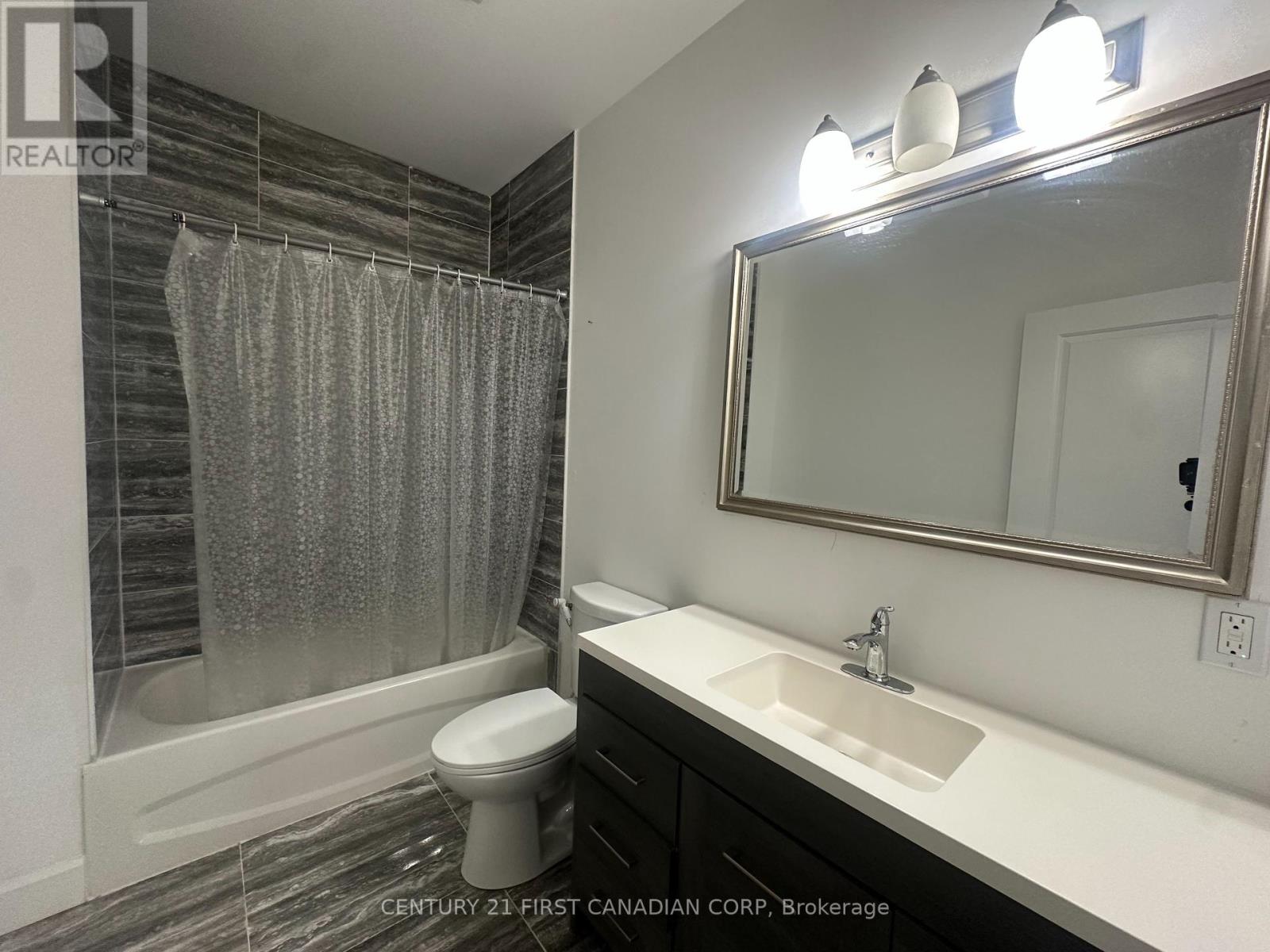 31 Brooklawn Drive, Lambton Shores, Ontario  N0M 1T0 - Photo 38 - X12013224