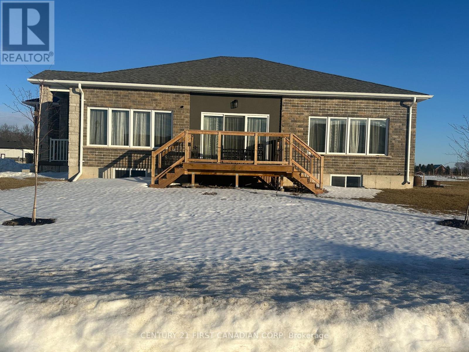 31 Brooklawn Drive, Lambton Shores, Ontario  N0M 1T0 - Photo 50 - X12013224