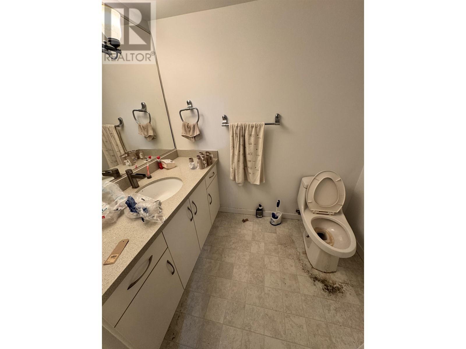Listing Picture 9 of 11 : 101 6420 BUSWELL STREET, Richmond / 烈治文 - 魯藝地產 Yvonne Lu Group - MLS Medallion Club Member