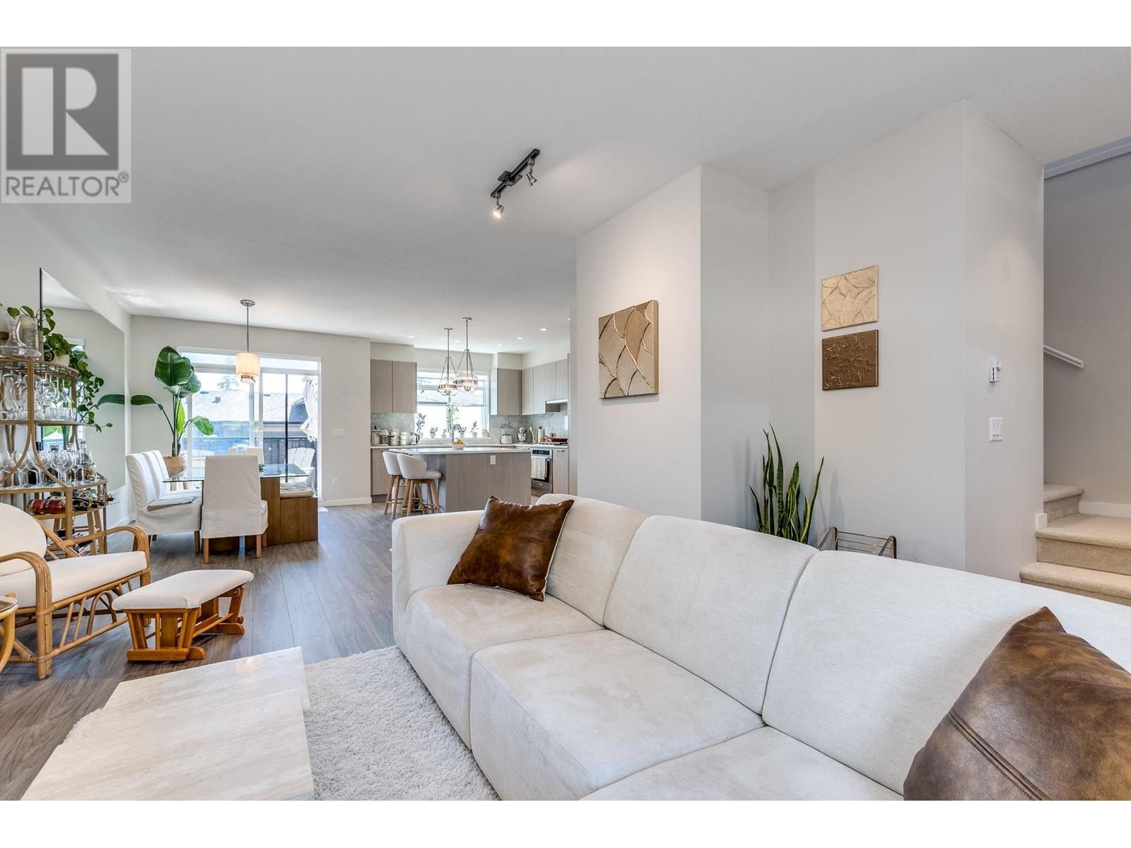Property at 106 1360 MITCHELL STREET image 4