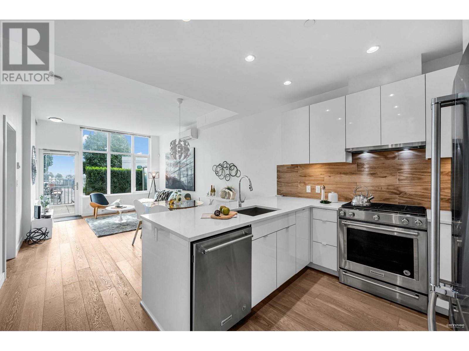 Th5 200 Nelson's Crescent, New Westminster, British Columbia  V3L 0H4 - Photo 7 - R2976412